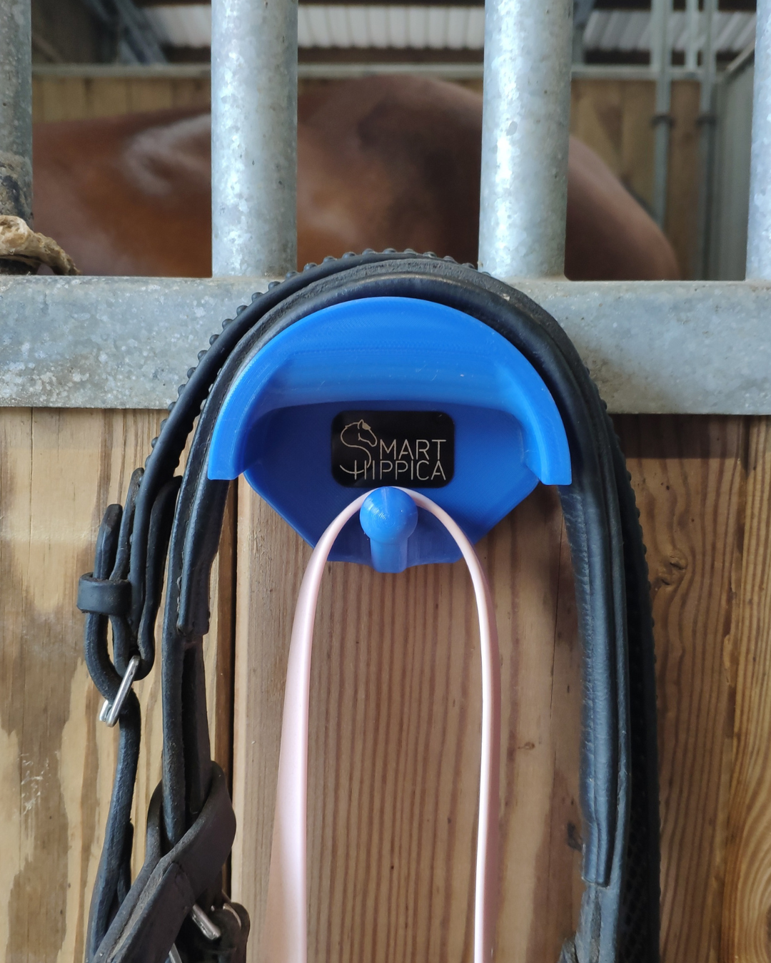 SmartHitch Duo - magnetyczny uchwyt stajenny z dodatkowym haczykiem