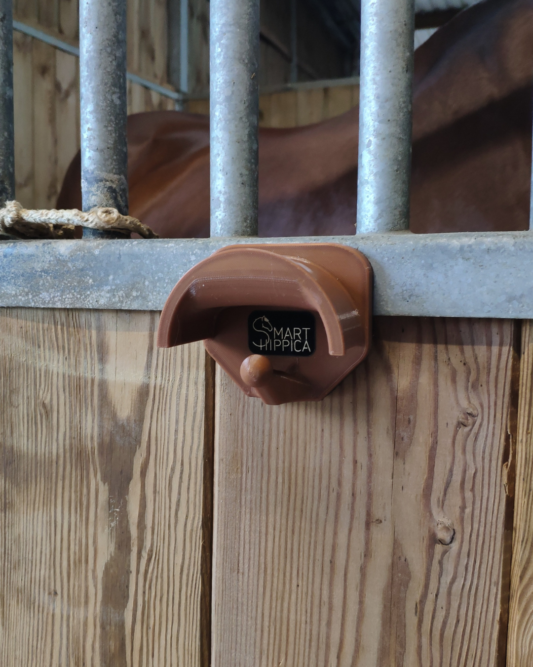 SmartHitch Duo - magnetyczny uchwyt stajenny z dodatkowym haczykiem - obrazek 6